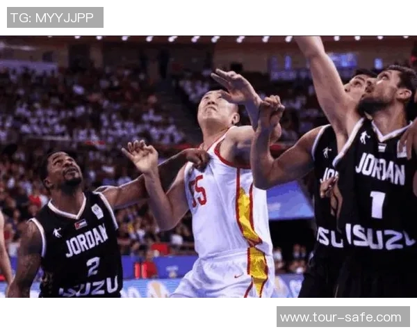 男篮世预赛精彩对决以色列迎战强敌塞尔维亚全力争胜展现实力